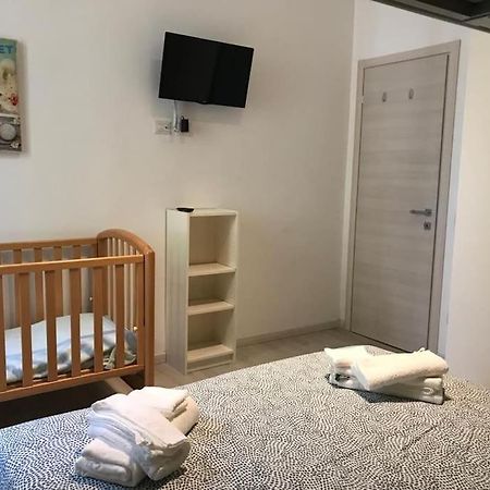 Appartamento In Zona Bocconi Мілан Екстер'єр фото